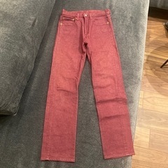 tabloid news デニム　ジーンズの画像