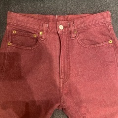 tabloid news デニム　ジーンズの画像