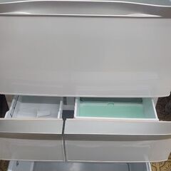 完売【超大型500リットル！冷えます！きれい！】東芝ノンフロン冷凍冷蔵庫　形名GRD50F（WS）2011年製