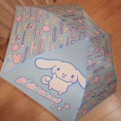 新品未使用★シナモロール　折り畳み傘　おまけ付き