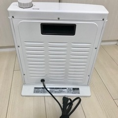 《決まりました》⑧【小型で速暖】電気ストーブ(山善DS-D086)綺麗ですの画像