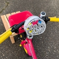 美品⭐︎ヘルメット付き！ブリヂストン　幼児用 子供用自転車　補助輪付き　3〜5歳オススメの画像