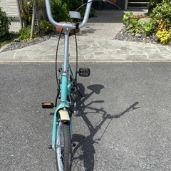 値下げしました。ほぼ新品未使用　16インチ　の画像