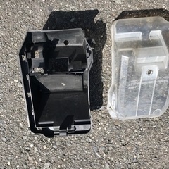 ジャイロup TA-01 後期　バッテリーカバー