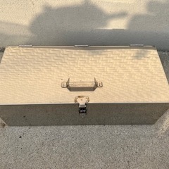 【さらに値下げ】トラック用工具箱オールステンレス