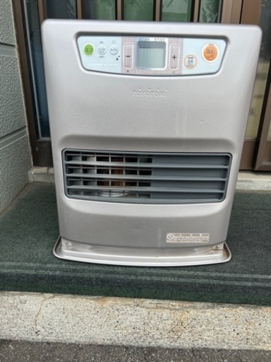 トヨトミ石油ファンヒーター　nlc-32e1 2013年製