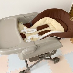 ベビー用品譲ります！ハイローオートスイングラック(J-4395)