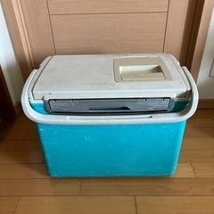 ダイワのクーラーボックスの画像