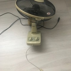 壁掛け扇風機の画像