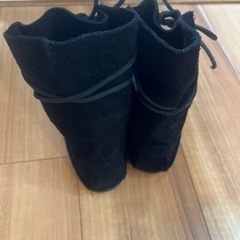 MINETONKA ブーツ　試着のみ　値下げしました❗️の画像