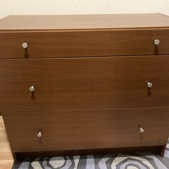 値下げ　IKEAの3段チェス