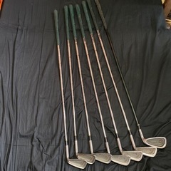 レア　ゴルフアイアンセット　プラス7番アイアンおまけ