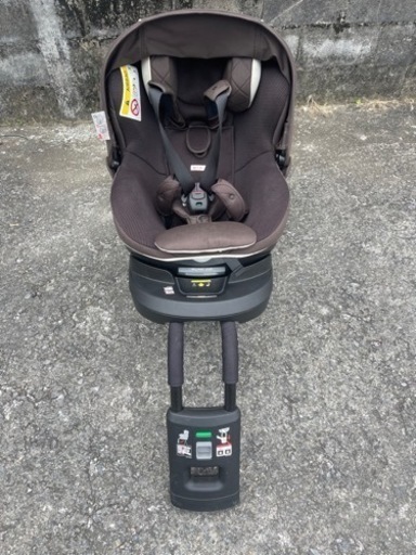 エールべべ　チャイルドシート　isofix