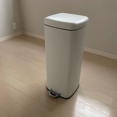 ゴミ箱　美品