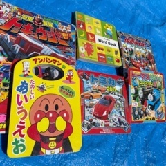 アンパンマン、トッキュウジャー、トミカ、トーマス仮面ライダー、し...