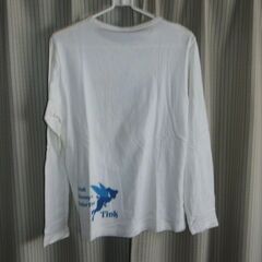 新品　ディズニーＴシャツ　Ｌサイズ　光に当たるとキラキラしてきれいです　小難ありの画像