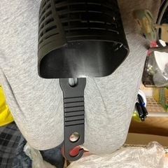 車用カップ入れ　一