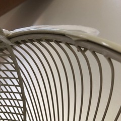 扇風機 ジャンク カバー爪なし 作動しますの画像