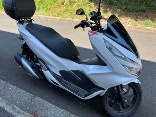 ホンダ PCX125 JF81 ホワイト