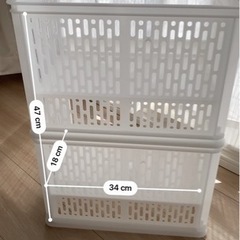 ☆無料☆白プラスチック2段棚を差し上げますの画像