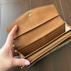 マイケルコース　長財布の画像