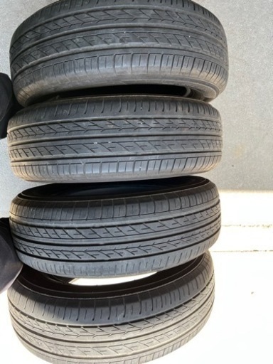 中古　185/65R15 ヨコハマタイヤ　2019年末製　ブルーアース