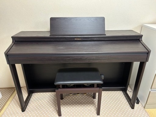 電子ピアノ　Roland RP701 2021製