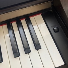 電子ピアノ　の画像