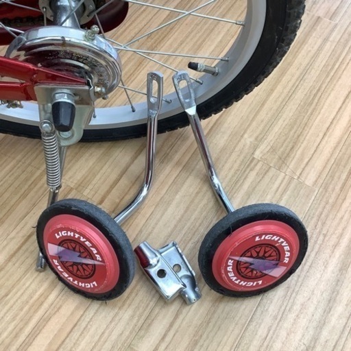 CARSの子供用自転車のご紹介! Amazon.co.jp: Disney(ディズニー) カーズ 幼児車 MV18 ブラック