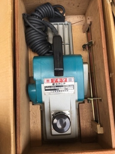 マキタ　電動カンナ 1806B   170mm