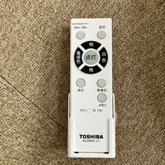 【済】TOSHIBA LEDシーリングライト、リモコン付きの画像