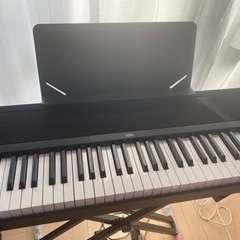 [取引完了] KORG 電子ピアノ キーボード (88鍵) スタンド/ペダル付きの画像