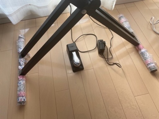 [取引完了] KORG 電子ピアノ キーボード (88鍵) スタンド/ペダル付き