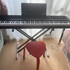 [取引完了] KORG 電子ピアノ キーボード (88鍵) スタンド/ペダル付きの画像