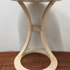 木製 サイドテーブルの画像