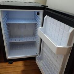☆ミニ冷蔵庫差し上げます☆の画像