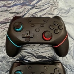 新品とジャンク　コントローラー　Switch PC対応　充電ケーブル付きの画像