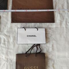 (最終価格) 紙袋(シャネル、ルイビトン、グッチ)の画像