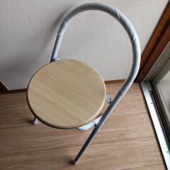 新品未使用　折りたたみ椅子