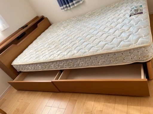 取引中 フランスベット（マットレス込）ダブルベット 引き出し付き