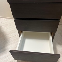 サイドテーブルの画像