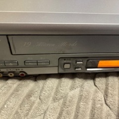 SHARP Hi-Fiビデオ一体型DVDプレーヤーの画像