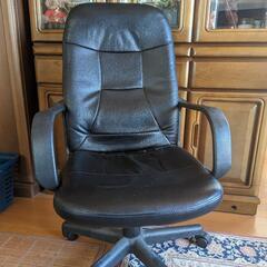 黒レザーチェア