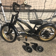 子供用自転車　補助輪有