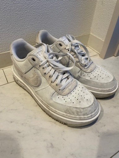 NIKE スニーカー
