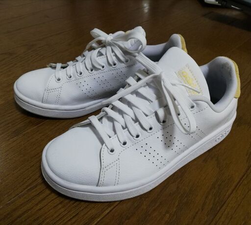 スニーカー adidas  cloudfoam comfort 23.5cm