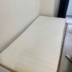 無料でお譲りします。IKEAイケアシングルサイズマットレス