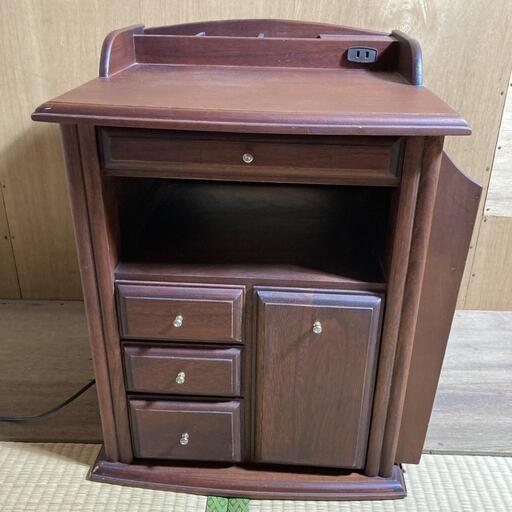 収納沢山！電源付きキャビネット