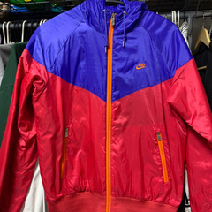 ナイキジャンパー美品の画像
