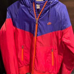 ナイキジャンパー美品の画像